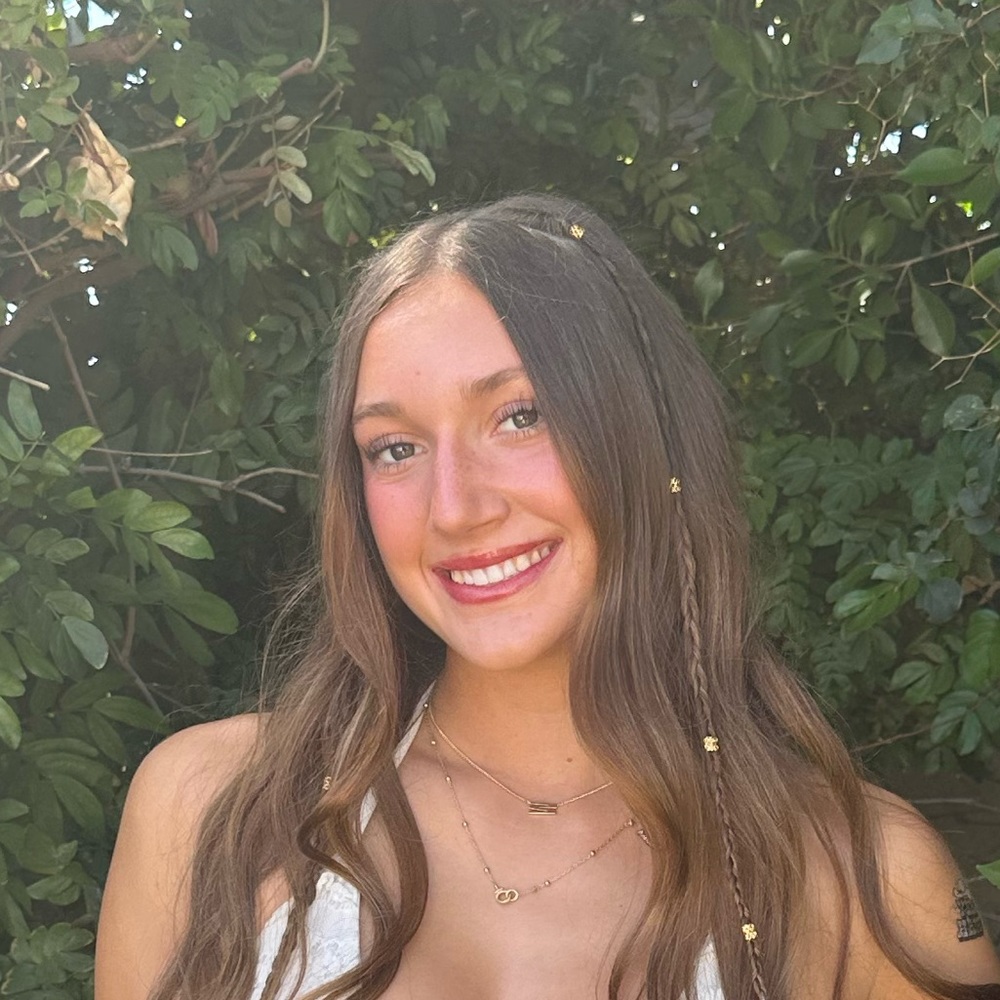 Meet your Posher, Maddie